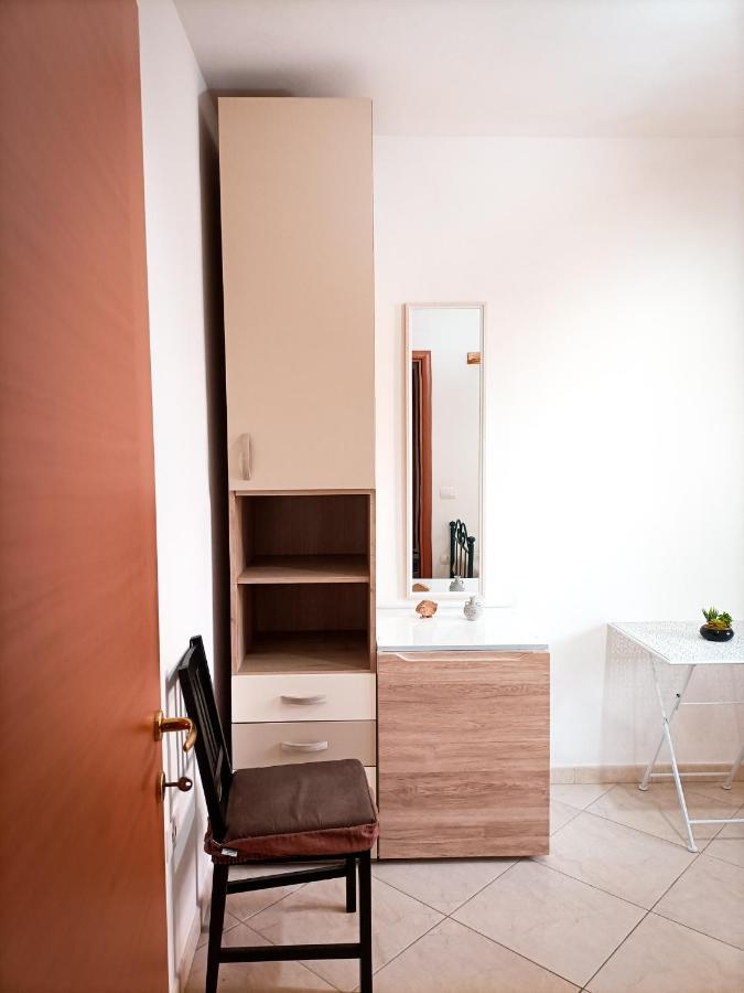 Domumontegrappa - Appartamento Indipendente Con Giardino - Sestu Exteriör bild